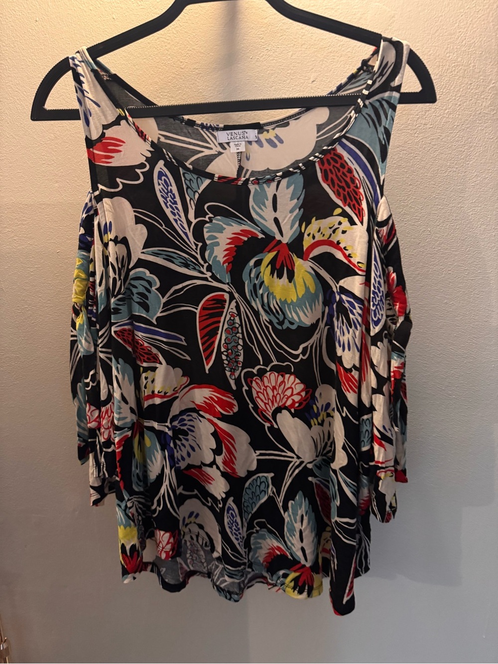 VENUS Black Floral Cold-Shoulder Tunic with Multi-Color Print